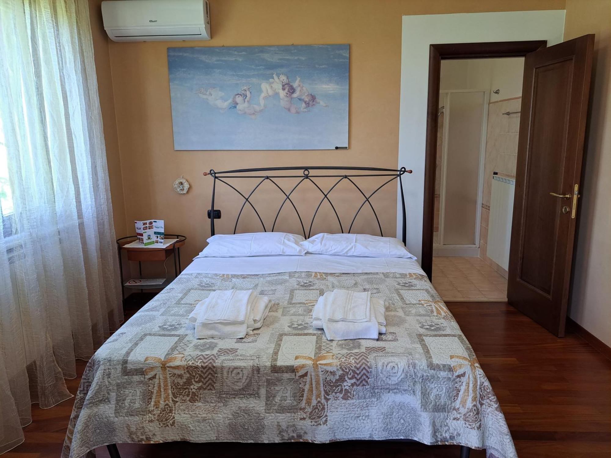 B & B Le Tre Rose Tollo Exterior photo